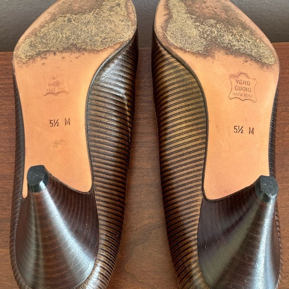 Bally Gold Brown Leather Kitten Heels EU 36 Italian Pumps